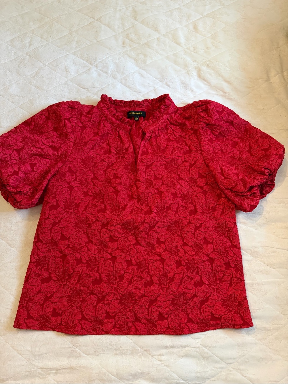 Women’s Sugarlips Red Puff-Sleeve Textured Floral Blouse size lg great holiday